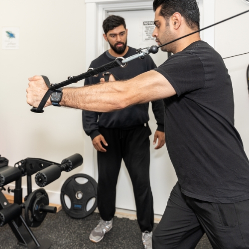 shoulder-pain-relief-Aldergrove-Physiotherapy-and-Rehabilitation-Centre-Aldergrove-BC